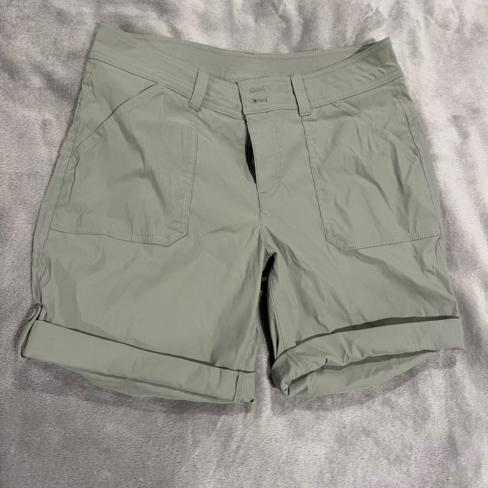 Eddie Bauer Sage Green Cargo Shorts